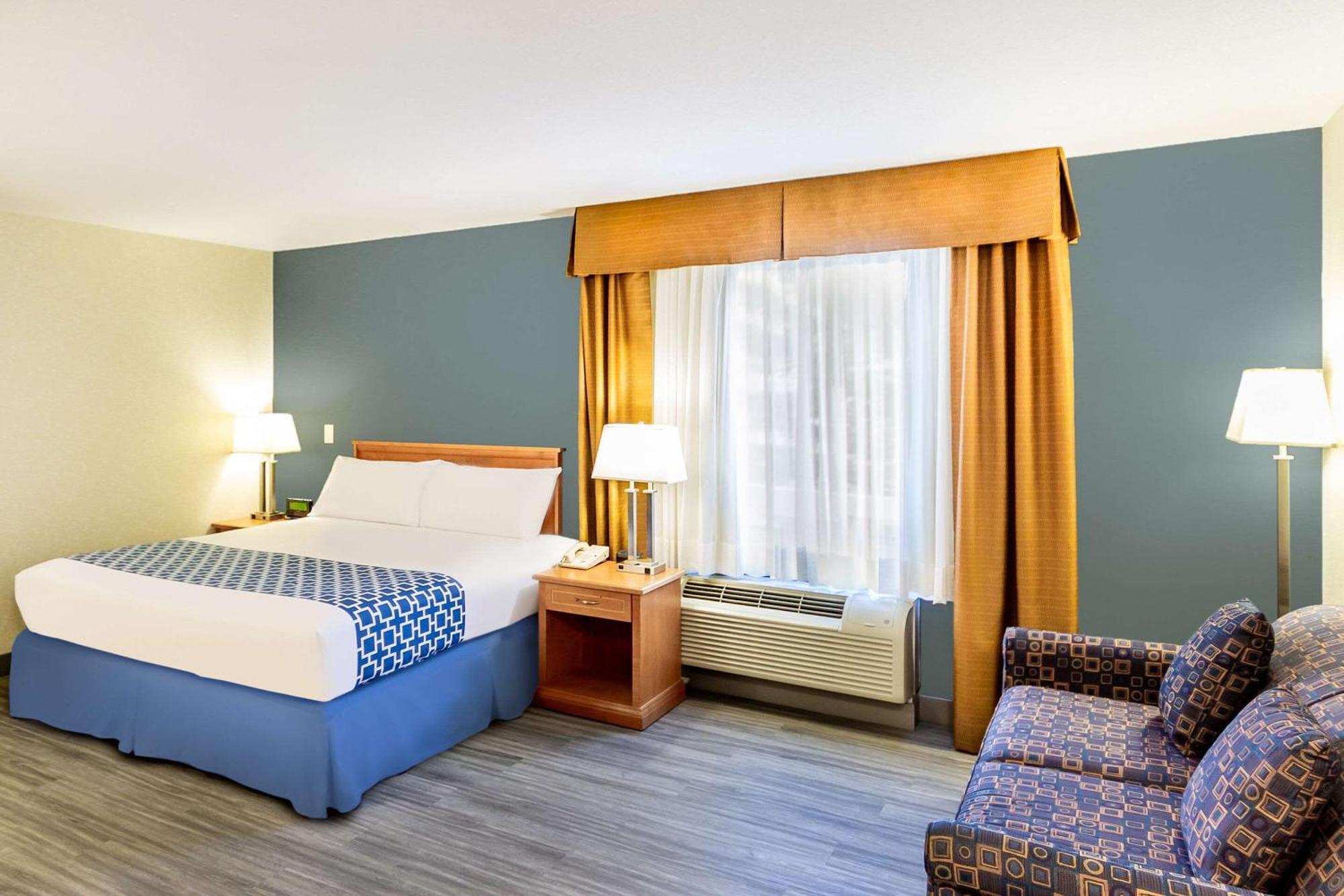 Econo Lodge Inn&Suites University YYC Esterno foto
