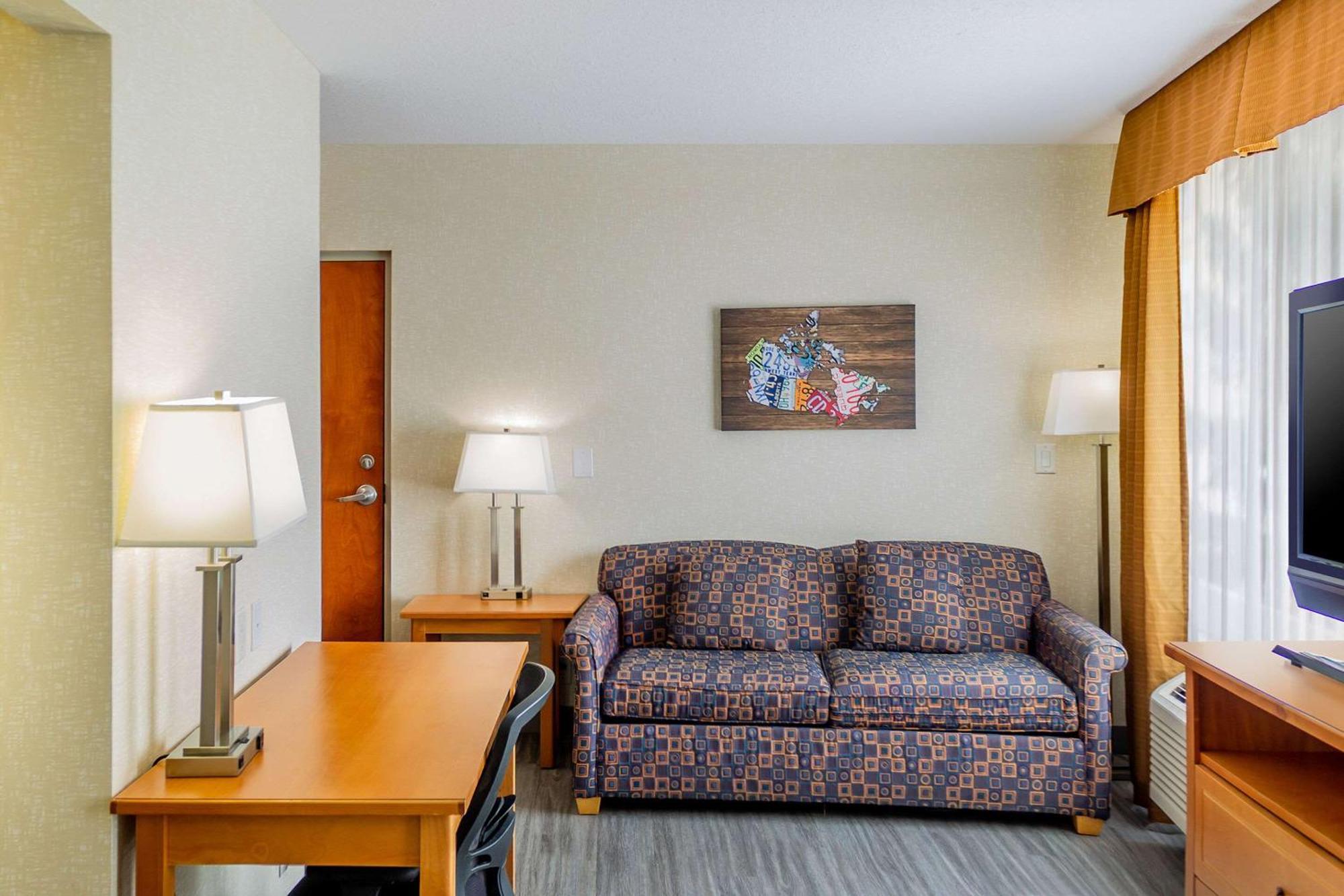 Econo Lodge Inn&Suites University YYC Esterno foto