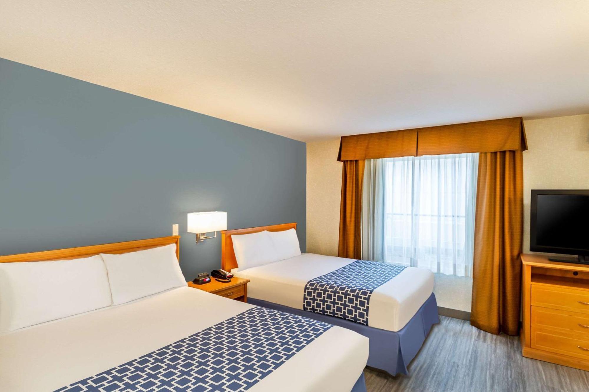 Econo Lodge Inn&Suites University YYC Esterno foto