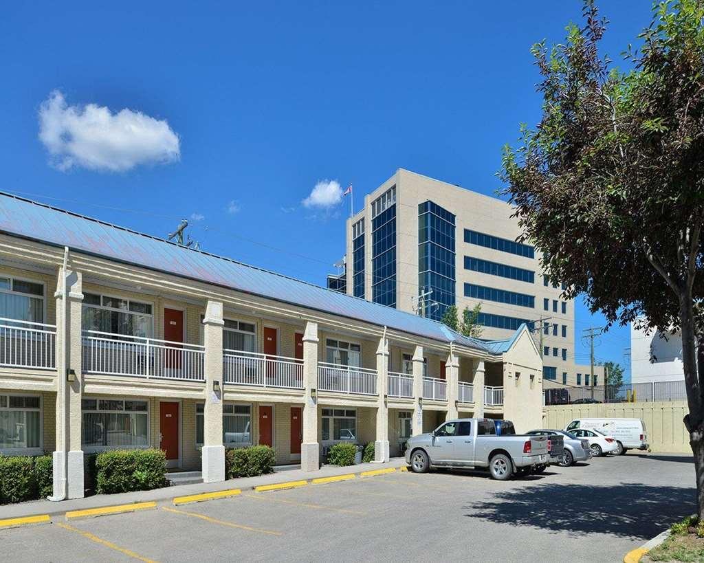 Econo Lodge Inn&Suites University YYC Esterno foto