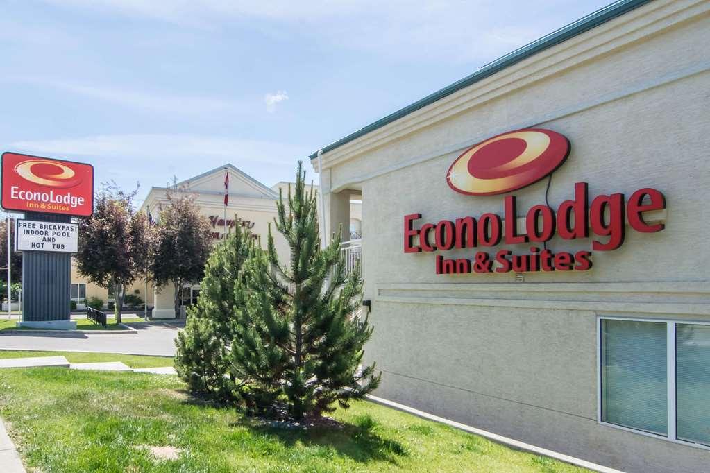 Econo Lodge Inn&Suites University YYC Esterno foto